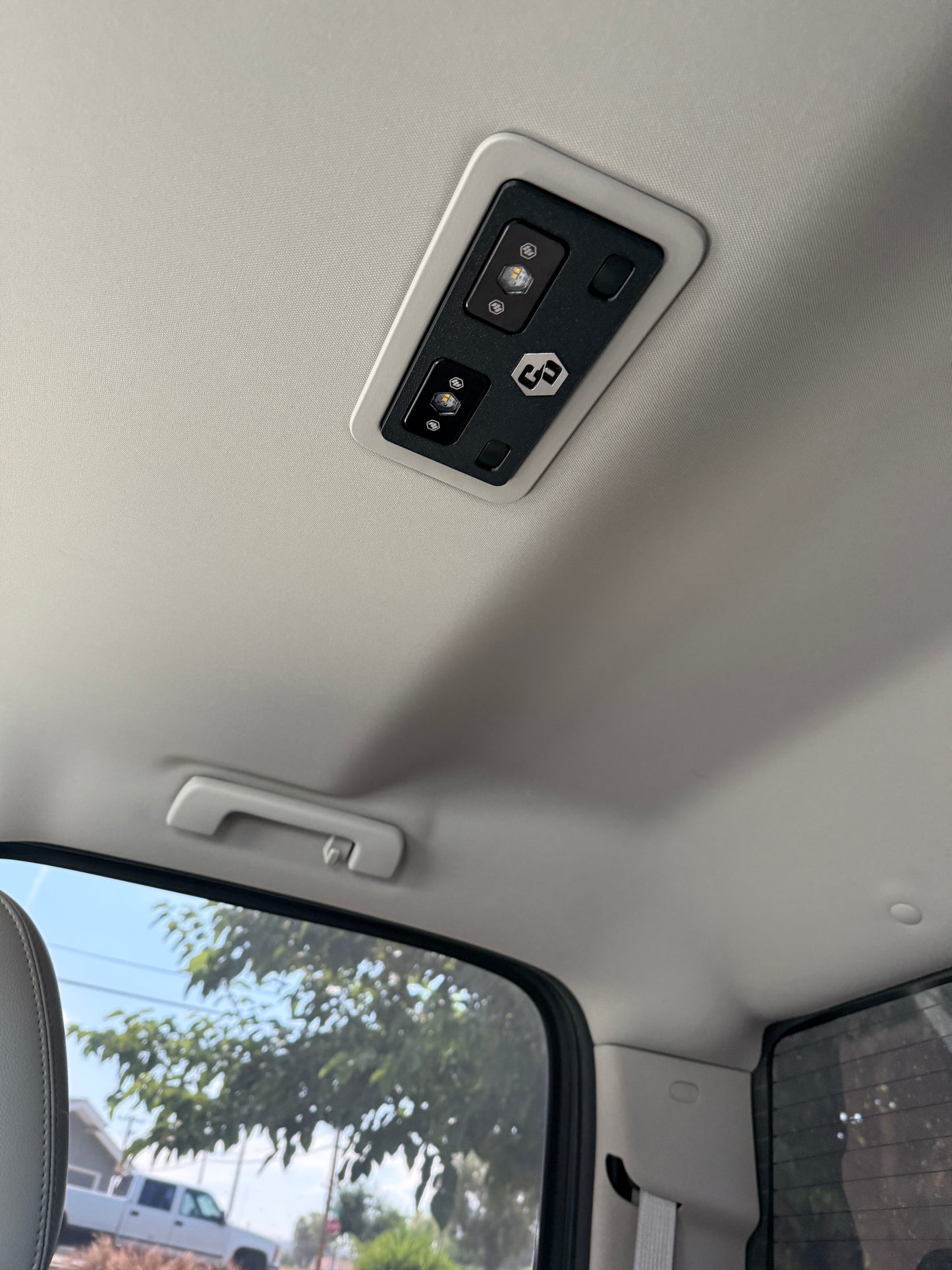 2007-2014 SILVERADO / SIERRA DOME LIGHT HOUSING